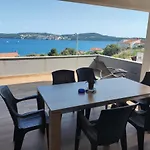 Sanja I Villa