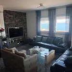Sanja I Villa *