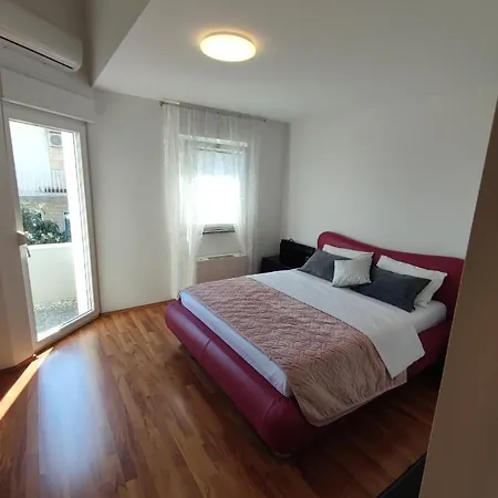 Sanja I Villa Trogir